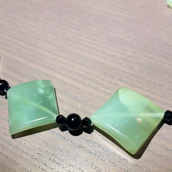 Jade Green Stone Necklace - Picture 2 of 4